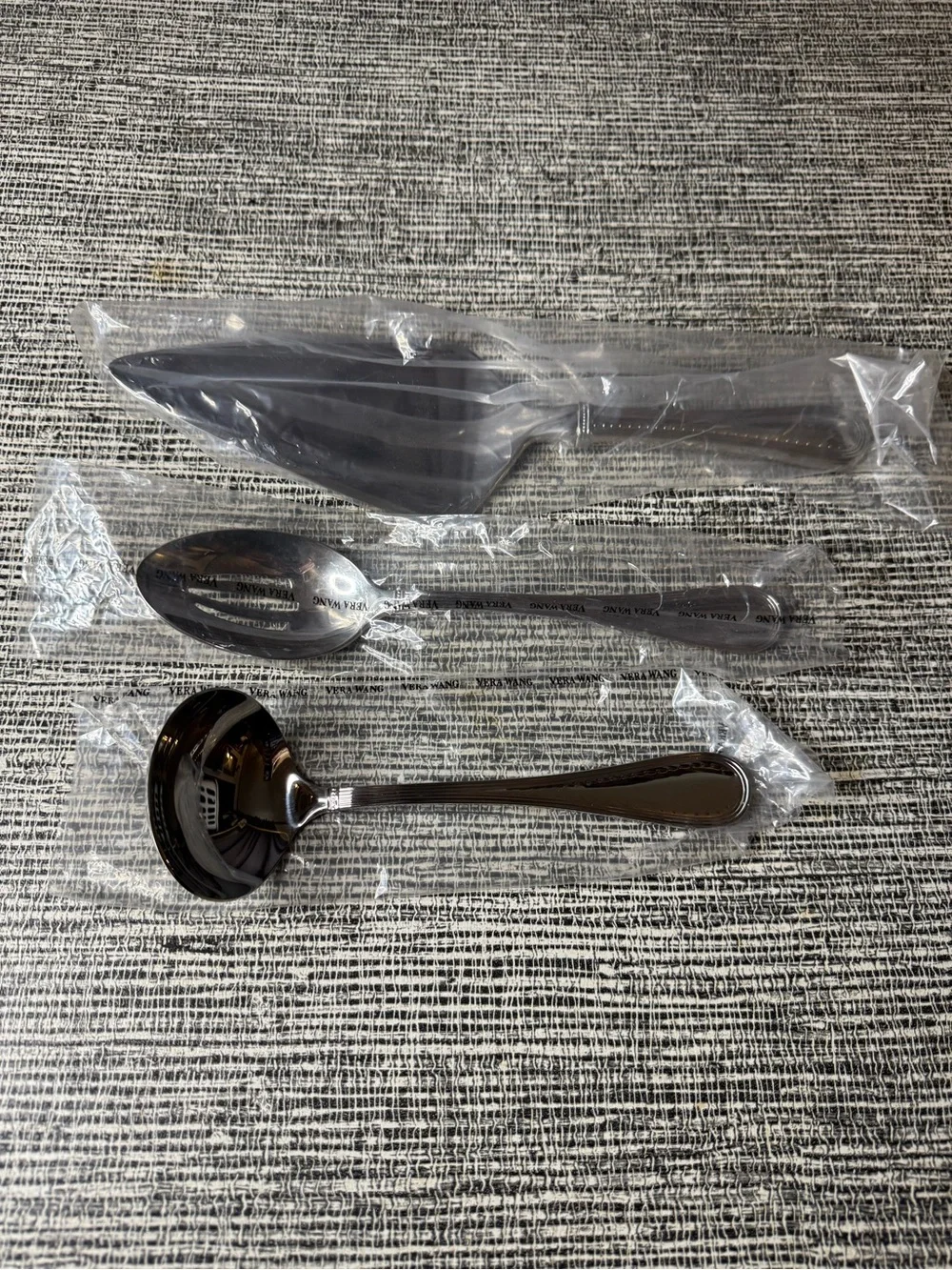 Vera Wang Silver Stainless Steel 3-Piece Serving Set